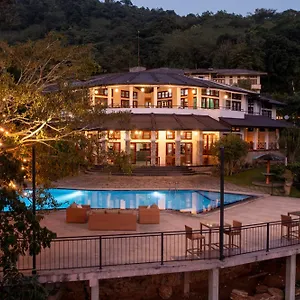 Resort Indra Manel Family